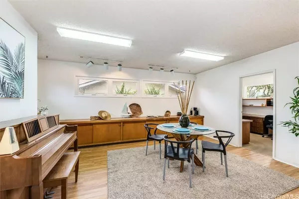 46-185 Haiku RD, Kaneohe, HI 96744