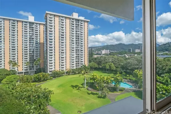 1511 Nuuanu AVE #922, Honolulu, HI 96817