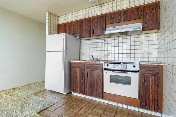 3045 Ala Napuaa PL #1814, Honolulu, HI 96818