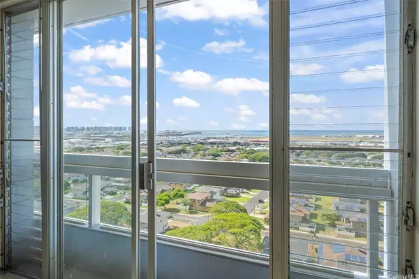 3045 Ala Napuaa PL #1814, Honolulu, HI 96818