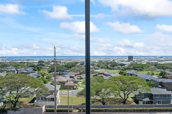 3045 Ala Napuaa PL #1104, Honolulu, HI 96818