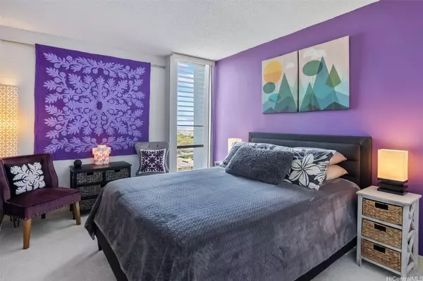 3045 Ala Napuaa PL #1104, Honolulu, HI 96818