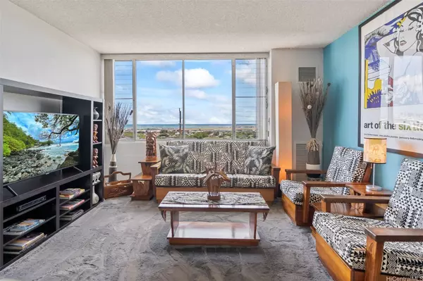 3045 Ala Napuaa PL #1104, Honolulu, HI 96818