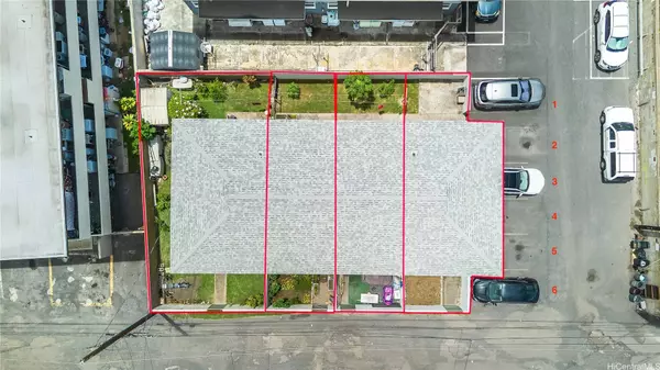 713 Menehune LN, Honolulu, HI 96826