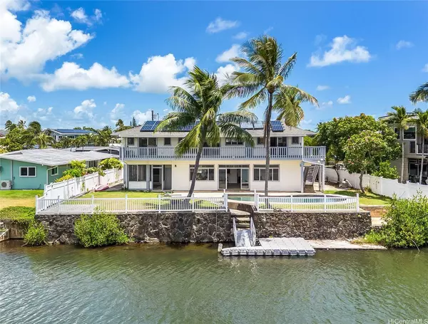 902 Wanaao RD, Kailua, HI 96734