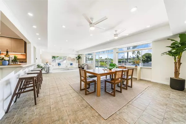 902 Wanaao RD, Kailua, HI 96734