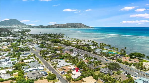 5545 Haleola ST, Honolulu, HI 96821