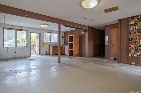 1526 Amelia ST, Honolulu, HI 96819