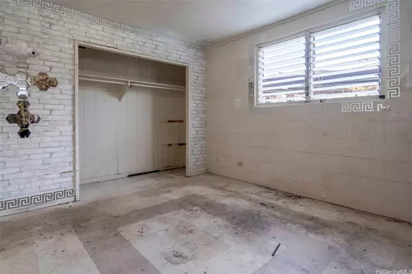 1526 Amelia ST, Honolulu, HI 96819