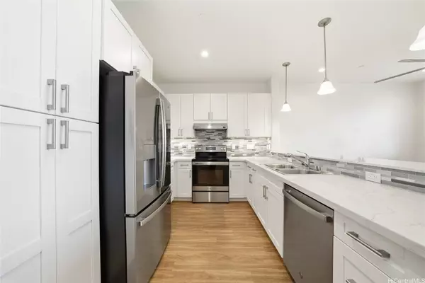 94-1188 Kalahikiola DR #1005, Waipahu, HI 96797