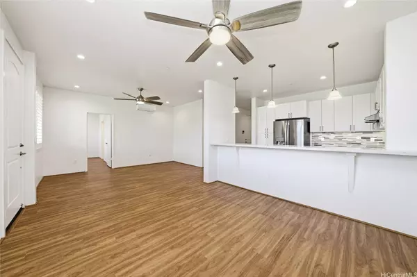 94-1188 Kalahikiola DR #1005, Waipahu, HI 96797