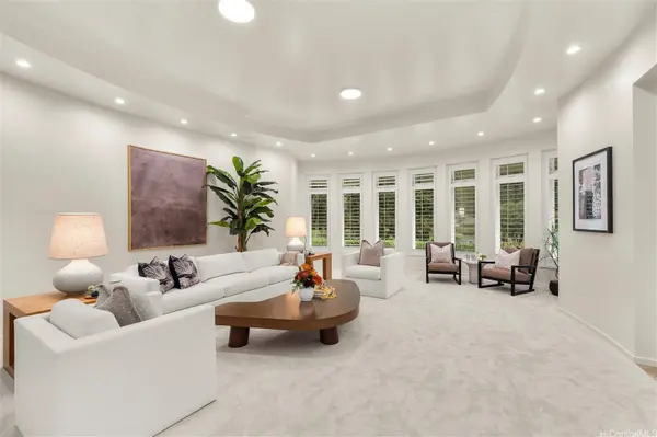 4014 Poli Hiwa PL, Honolulu, HI 96817