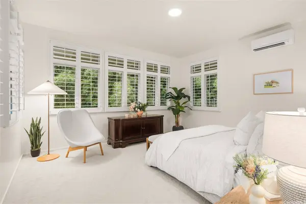 4014 Poli Hiwa PL, Honolulu, HI 96817