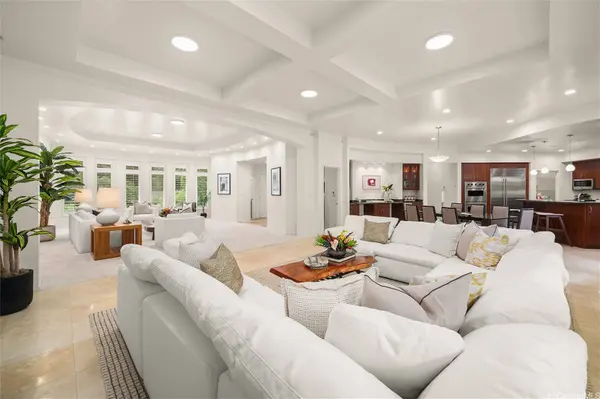 4014 Poli Hiwa PL, Honolulu, HI 96817