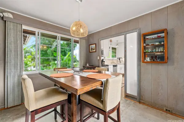 3038 Waipuna Rise, Honolulu, HI 96822