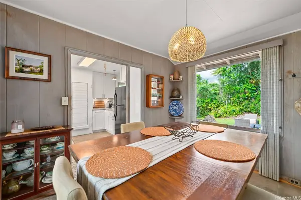 3038 Waipuna Rise, Honolulu, HI 96822