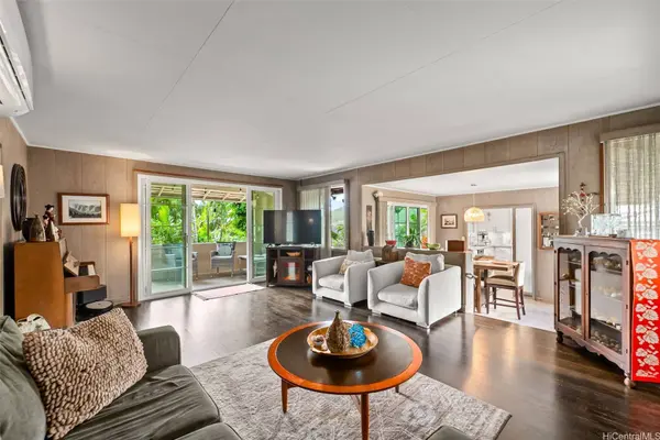 3038 Waipuna Rise, Honolulu, HI 96822