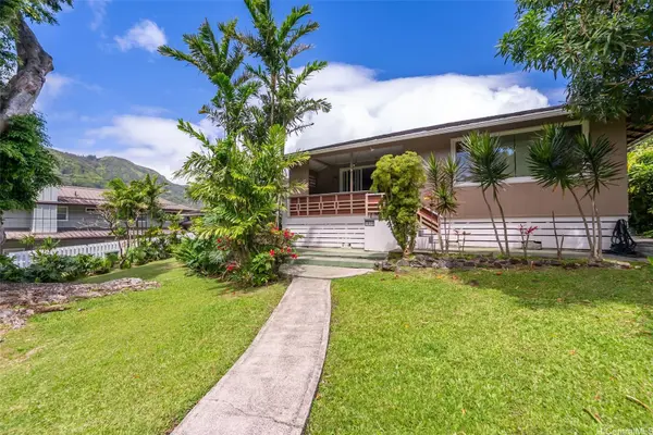 3038 Waipuna Rise, Honolulu, HI 96822