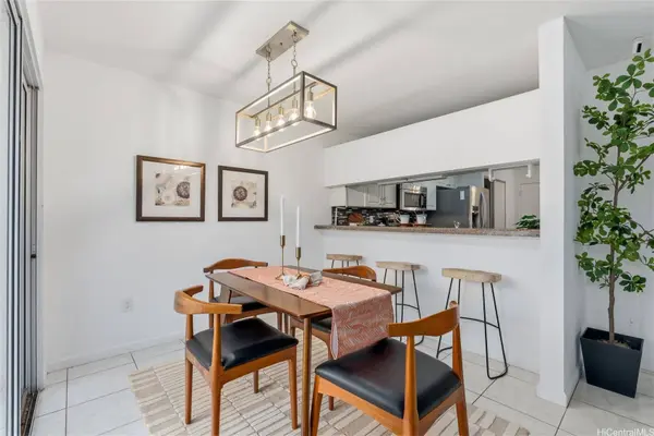 94-835 Lumiauau ST #K105, Waipahu, HI 96797