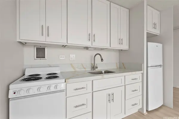 1650 Kanunu ST #1107, Honolulu, HI 96814