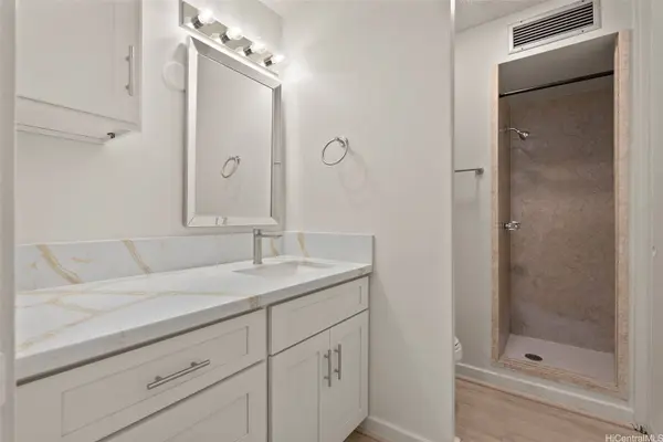 1650 Kanunu ST #1107, Honolulu, HI 96814