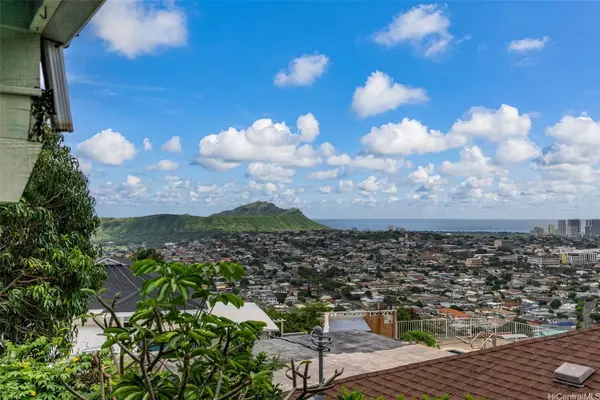 1646 Paula DR, Honolulu, HI 96816