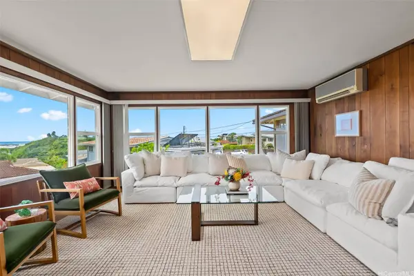 2193 Ala Mahamoe ST, Honolulu, HI 96819