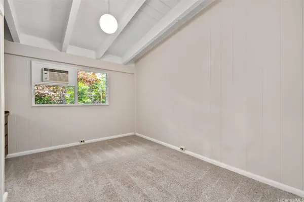 3183 Poelua PL, Honolulu, HI 96822