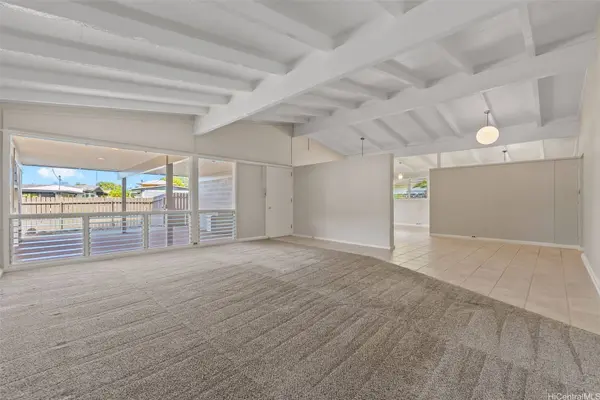 3183 Poelua PL, Honolulu, HI 96822