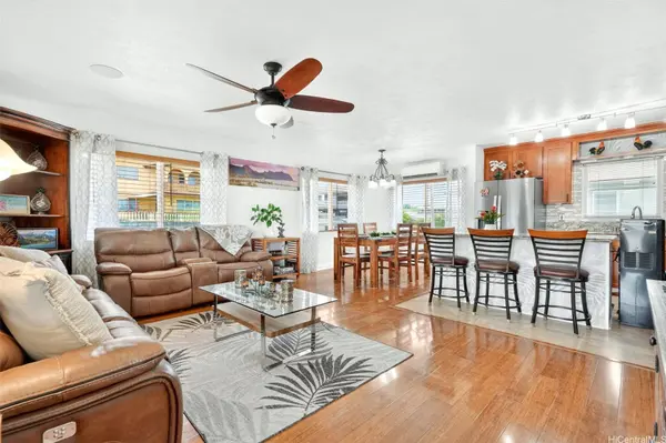 99-250 Aiea Heights DR, Aiea, HI 96701