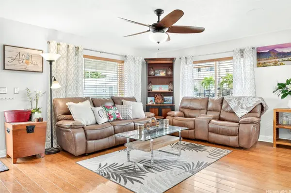 99-250 Aiea Heights DR, Aiea, HI 96701