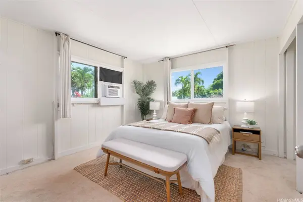 1322 Ulupuni ST, Kailua, HI 96734