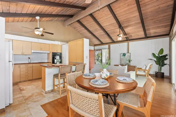 1322 Ulupuni ST, Kailua, HI 96734