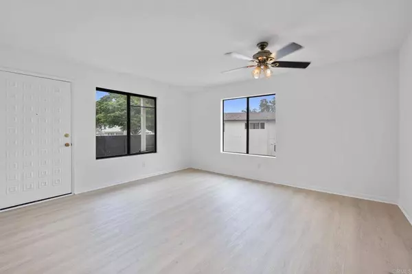 3458 Los Mochis WAY, Oceanside, CA 92056