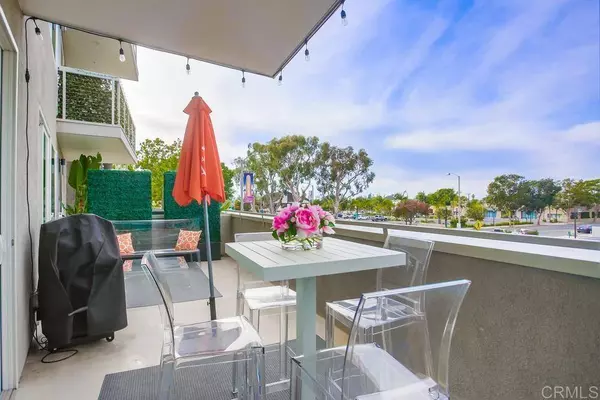 725 Grand AVE, Carlsbad, CA 92008