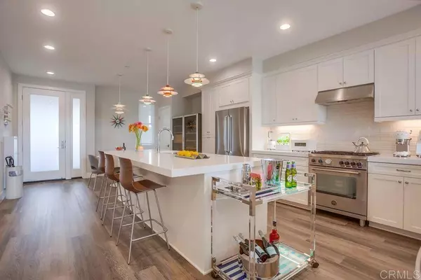 725 Grand AVE, Carlsbad, CA 92008