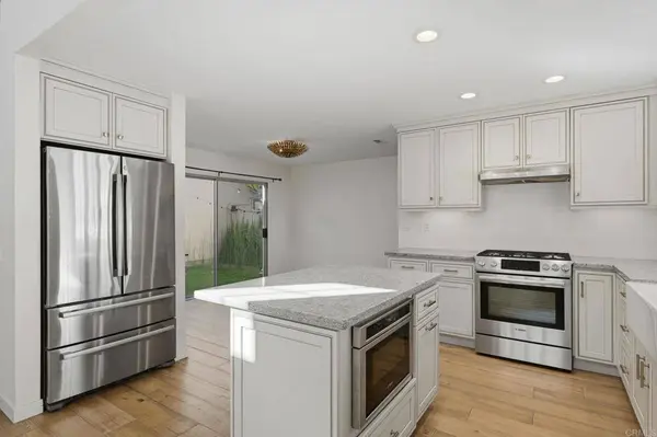 1709 Edgefield LN, Encinitas, CA 92024