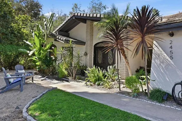 2455 Clearcrest LN, Fallbrook, CA 92028