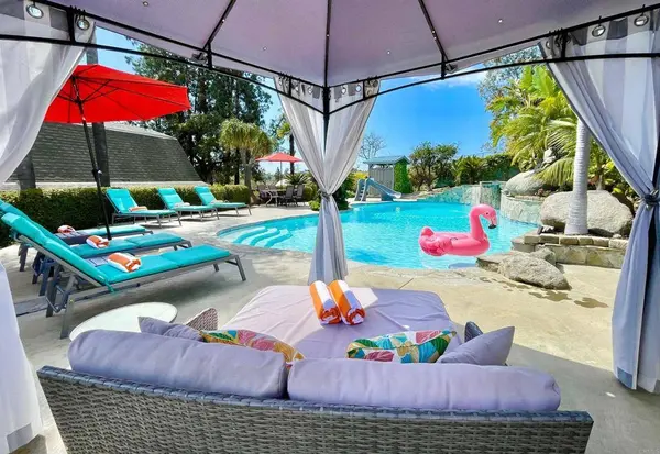 2455 Clearcrest LN, Fallbrook, CA 92028