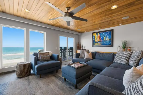 1129 S Pacific ST #A, Oceanside, CA 92054