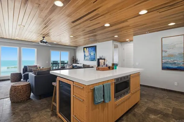 1129 S Pacific ST #A, Oceanside, CA 92054