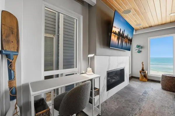 1129 S Pacific ST #A, Oceanside, CA 92054