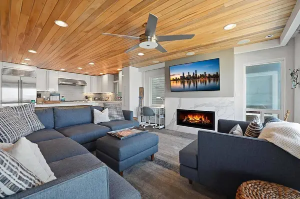 1129 S Pacific ST #A, Oceanside, CA 92054