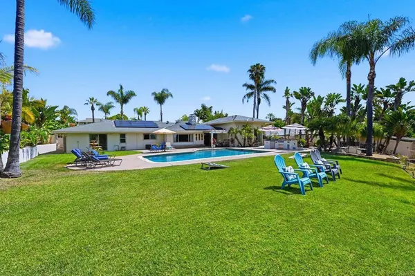 3267 Avenida De Loyola, Oceanside, CA 92056