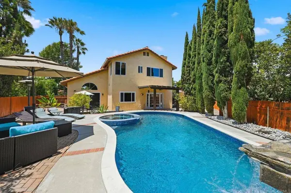 5217 Alamosa Park DR, Oceanside, CA 92057