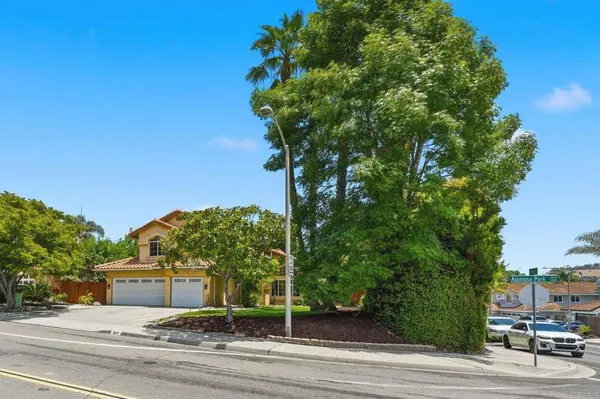 5217 Alamosa Park DR, Oceanside, CA 92057