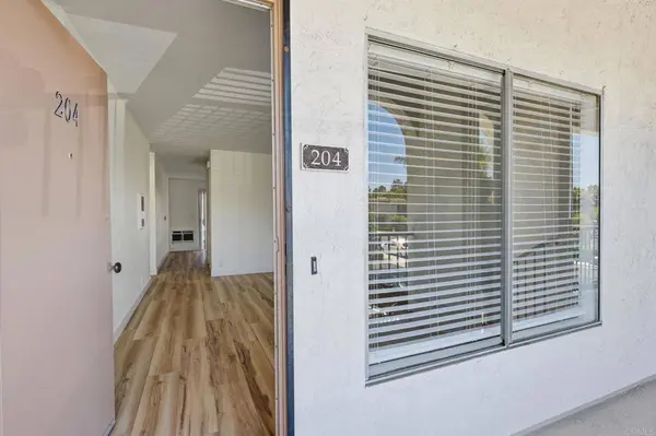 204 Candice PL, Vista, CA 92083