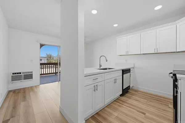 204 Candice PL, Vista, CA 92083