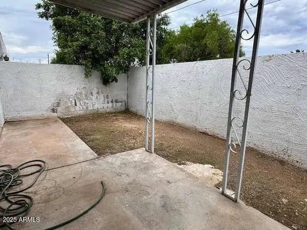 8574 E INDIAN SCHOOL Road #F, Scottsdale, AZ 85251