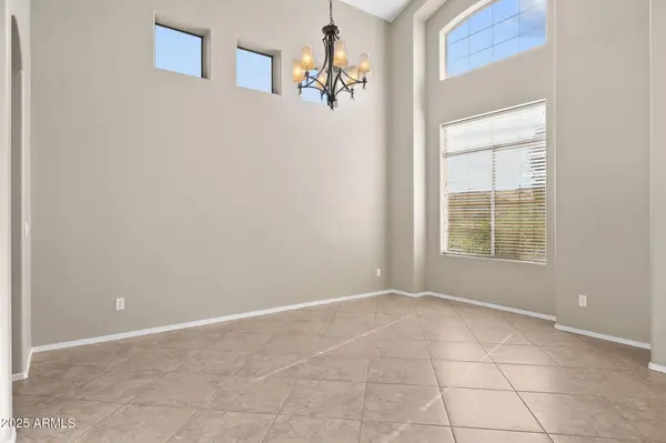 8180 W GELDING Drive, Peoria, AZ 85381